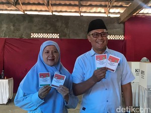 Nyoblos di TPS 14 Sukabumi, Achmad Fahmi Optimis Raih Suara 54 Persen