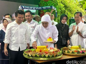 Tumpeng Syukuran Khofifah-Emil Penanda Pilkada Jatim Berjalan Aman-Damai
