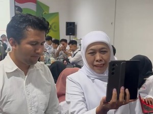 Jokowi Video Call Khofifah-Emil: Selamat Ya, Saya Kira Sudah Fix