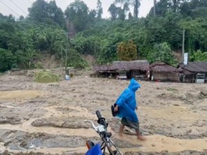 Tertimbun Longsor, Polisi Imbau Pengendara Hindari Jalur Medan-Berastagi