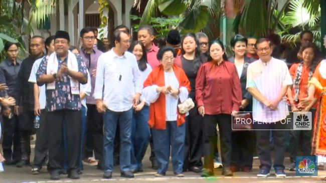 Video: Mega dan Puan Nyoblos di Kebagusan, Didampingi Pramono-Rano