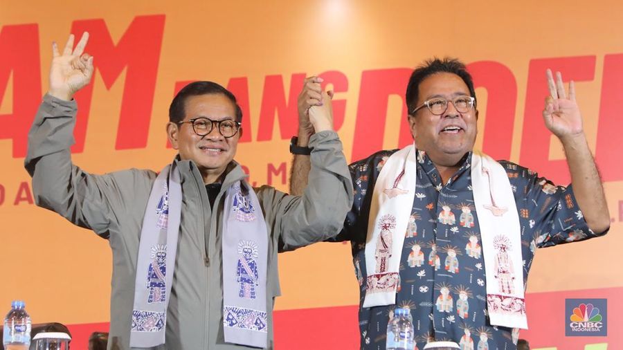 Pasangan Cagub dan Cawagub  nomor urut 3 Pramono Anung-Rano Karno di JS Luwansa, Jakarta, Rabu (27/11/2024). (վ/Faisal Rahman)