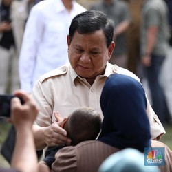 Sah! Prabowo Naikan Gaji Guru ASN-Honorer