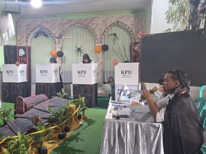 Tarik Minat Warga untuk Nyoblos, TPS di Kota Bogor Pakai Tema Halloween
