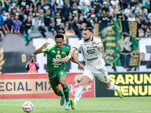 Liga 1: Catur Pamungkas Tiru Lemparan Jauh Arhan, Taktik Baru Persebaya?