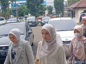 Cerai dari Armor Toreador, Cut Intan Dapat Hak Asuh Anak