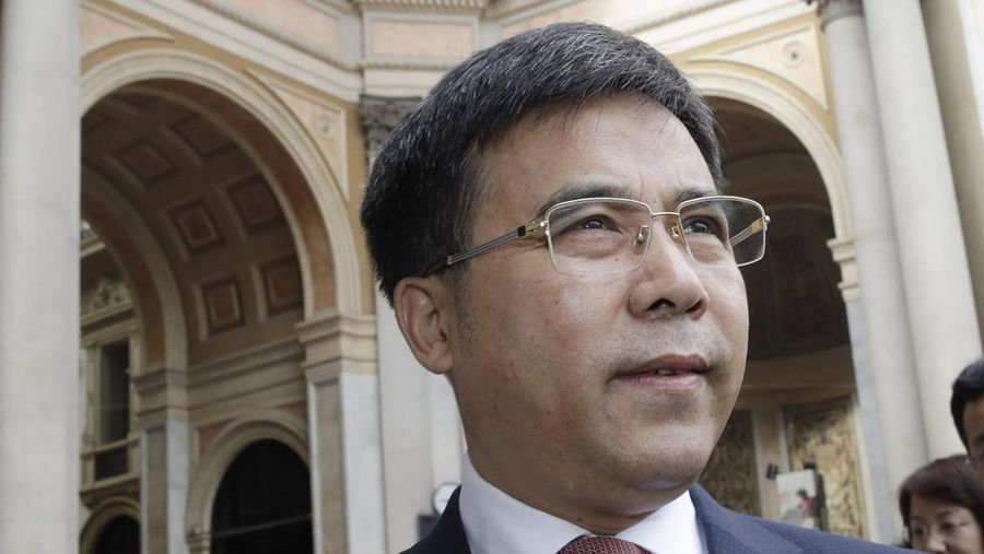 Liu Liange, mantan kepala Bank Of China. (AP/Luca Bruno)