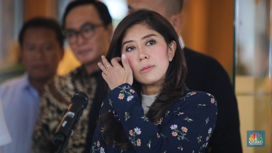 Menkomdigi Meutya Hafid saat konferesnsi pers terkait judi online usai Rapat Tingkat Menteri di kantor Kementerian Koordinator Bidang Pembangunan Manusia dan Kebudayaan, Jakarta, Kamis (28/11/2024). (²©²ÊÍøÕ¾/Faisal Rahman)