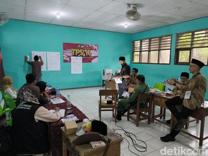 Tim Pemenangan Yani-Alif Klaim Menang Lawan Kotak Kosong Versi Quick Count