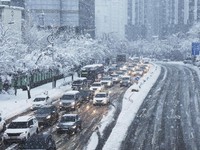 Korea Selatan Membeku, Suhu Drop hingga -14 Derajat Celcius