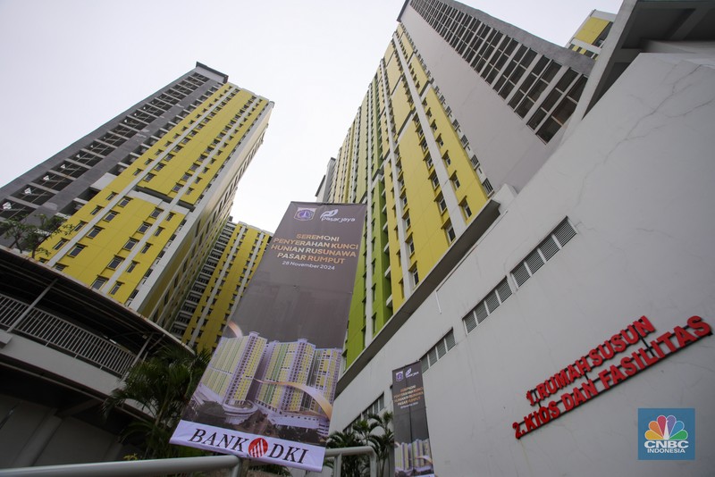 Suasana penyerahan kunci Rumah Susun Sewa (Rusunawa) Pasar Rumput, Jakarta, Kamis (28/11/2024). (CNBC Indonesia/Faisal Rahman) Suasana penyerahan kunci Rumah Susun Sewa (Rusunawa) Pasar Rumput, Jakarta, Kamis (28/11/2024). (CNBC Indonesia/Faisal Rahman)
