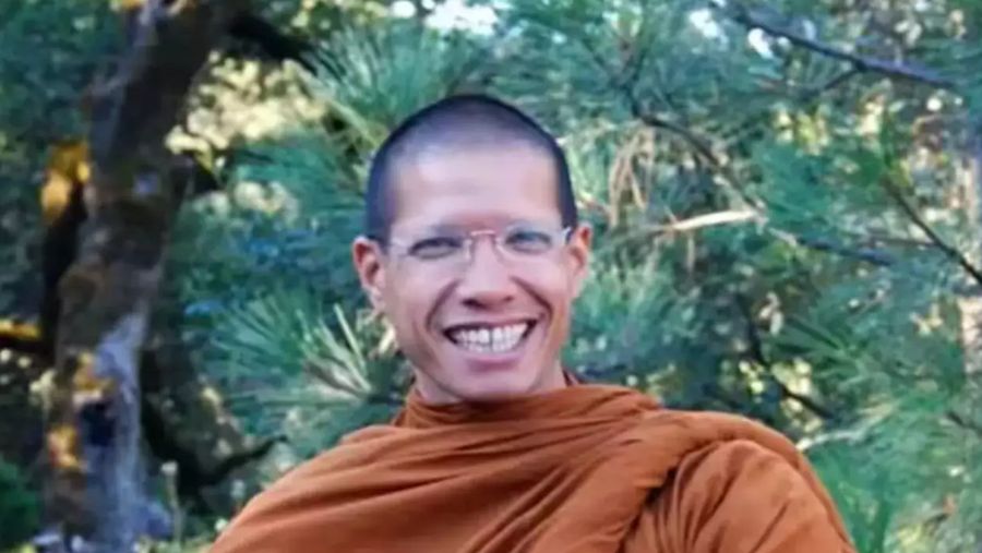 Ven Ajahn Siripanyo. (Tangkapan Layar Youtube)