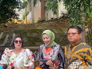 Venna Melinda Bawa Bukti dan Saksi yang Tahu Sikap Ferry Irawan