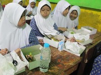 Makan Bergizi Gratis Jalan 6 Januari 2025, 937 Dapur Siap Ngebul!