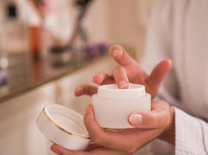 3 Produk Moisturizer Termahal di Dunia, Salah Satunya Dipakai Oleh Syahrini
