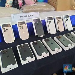 Geger Tarif Trump, 600 Ton iPhone Langsung Diterbangkan