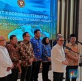 Nasib Bulog Lagi Digodok, Zulhas Bocorkan Perintah Baru Prabowo