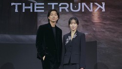 Pujian Sutradara The Trunk Buat Gong Yoo dan Seo Hyun Jin