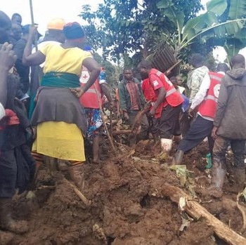 Potret Longsor Maut Kubur Ratusan Orang Hidup-Hidup, 15 Tewas