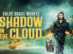 Sinopsis Film Shadow In The Cloud: Pilot Wanita Hadapi Teror Misterius