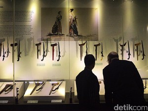 6 Warisan Budaya RI Ini Pernah Diklaim oleh Malaysia, Batik hingga Rendang
