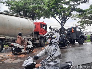 Tabrakan Truk Tangki Vs Truk Boks di Pantura Pati, 1 Tewas-2 Luka