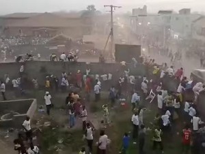 Bentrokan Terjadi di Stadion Sepakbola Guinea, 56 Dilaporkan Orang Tewas
