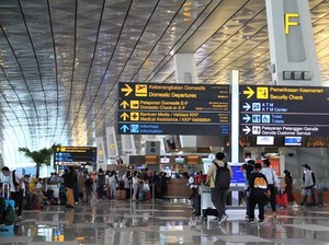 Dukung Penurunan Harga Tiket Pesawat, InJourney Turunkan PSC 50%