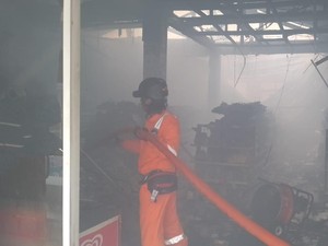 Minimarket di Bekasi Kebakaran Dipicu Korslet, Kerugian Sekitar Rp 1,8 M