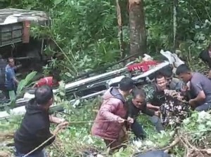Korban Tewas Bus Masuk Jurang di Palopo Bertambah Jadi 5 Orang