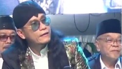 Viral Gus Miftah Mengolok Penjual Es Teh