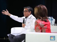 Menaker Ungkap Alasan Prabowo Tegas Naikkan UMP 6,5 Persen
