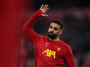Ditanya Masa Depan Salah, Slot Malah Guyon soal Kasus Man City