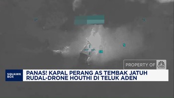 Video: Kapal Perang AS Tembak Jatuh Rudal-Drone Houthi di Teluk Aden