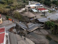 Potret Jalanan Negeri Dewa-dewi Belah 2, Diterjang Banjir Bandang