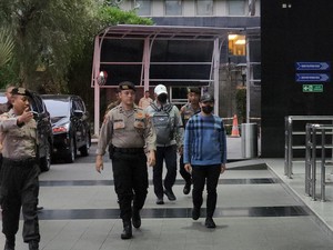 Pj Wali Kota Risnandar Mahiwa Tiba di KPK Usai Terjaring OTT di Pekanbaru