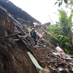 Tanah Bergerak Hingga Banjir-Longsor Hantam Sukabumi, Ini Pemicunya