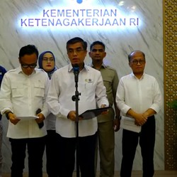 Menaker Kasih Kode Mau Bikin UU Ketenagakerjaan Baru, Efek Putusan MK?