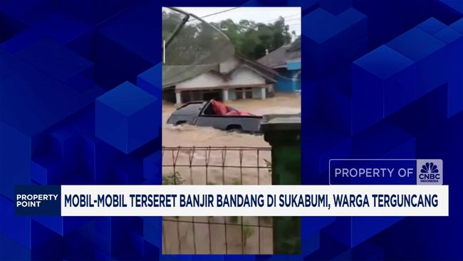 Video: Mobil-Mobil Terseret Banjir Bandang di Sukabumi