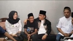 Momen Gus Miftah Minta Maaf ke Sunhaji Penjual Es Teh di Magelang