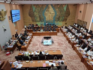 Rapat Bareng DPR, Bos MIND ID Minta Pembatasan Smelter