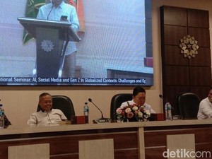 Akademisi Bicara Peluang-Tantangan AI Saat Seminar di UIN Bandung