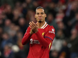 Rio Ferdinand Ngapain sih Bahas Rambut Virgil van Dijk?