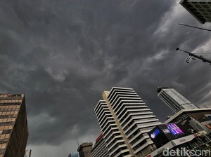 Gangguan Atmosfer Picu Cuaca Ekstrem di Jawa Timur Pekan depan