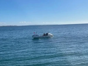 Perempuan Cantik Mendayung Sendirian di Samudera Atlantik, Capai 1.609 Km