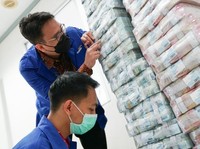 Alasan Babi Ngepet & Tuyul Ogah Ambil Uang di Bank