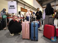 Puluhan Koper Jastip Penuhi Event Jakarta X Beauty 2024