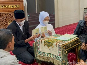 Haru Tahanan Narkoba Nikahi Kekasih di Masjid Polda Jambi