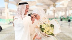 Sah! Zumi Zola-Putri Zulkifli Hasan Menikah di Masjid Nabawi