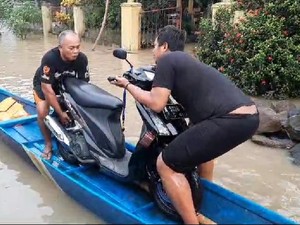 Tanggul Jebol-Sungai Meluap, Ribuan KK di Sidareja Cilacap Terdampak Banjir